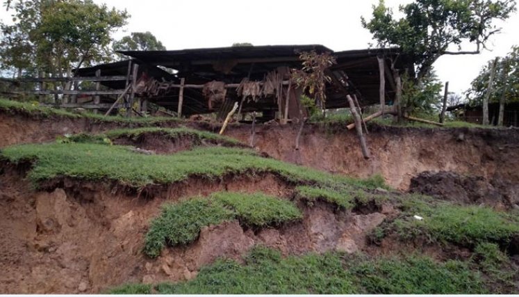Hay 25 familias damnificadas por la falla geológica en Chucarima. Foto: Cortesía/La Opinión