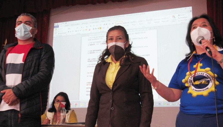 La rectora, Mireya Acevedo Mejía dijo que volverán las estudiantes que sean autorizadas por los padres de familia. Foto Roberto Ospino