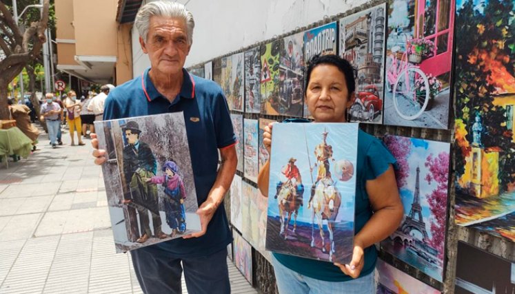 / La Opinión.