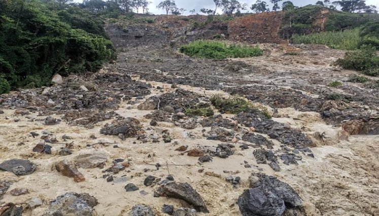 El Consorcio Vías Colombia 063 está encargado para el arreglo de los daños en esta vía tan importante. / Cortesía/ La Opinión 