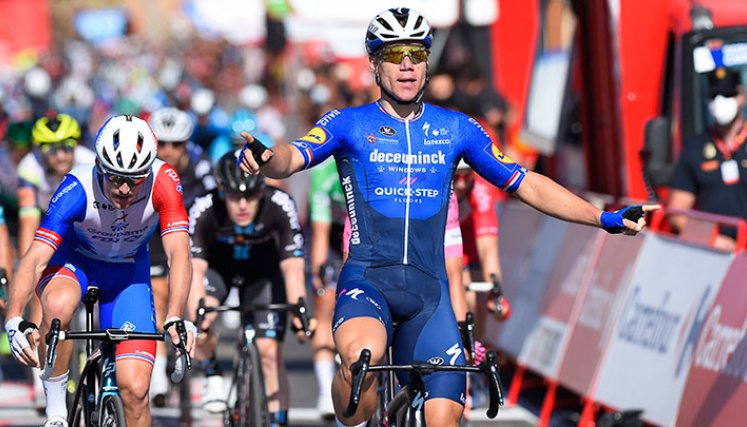 Fabio Jakobsen ganó la cuarta etapa de la Vuelta a España 2021. 