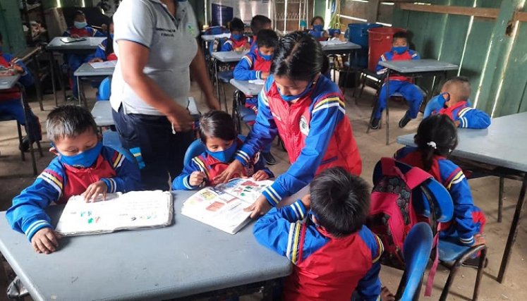 Los niños permanecerán en casa hasta que la situación mejore. / Cortesía/ La Opinión 