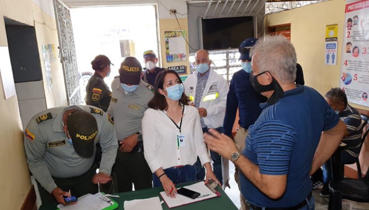 Las autoridades informaron que un hombre que se alojaba en uno de los lugares fue capturado por el delito de aprovechamiento ilícito de los recursos naturales renovables, al tener en su poder dos especies de aves de la fauna silvestre. / Foto: Cortesía