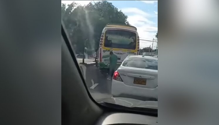 Orinar en vía pública