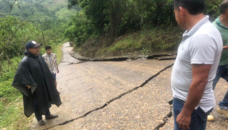Un deslizamiento de tierra en la vereda Rionegro en Toledo, generó una explosión del gasoducto que abastece de gas a varias regiones del oriente del país. / Foto La Opinión
