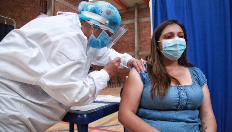 Esta situación puede llegar a afectar la circulación de más vacunas en el territorio nacional. Fue enfático en afirmar que, aunque el error fue de terceros, las farmacéuticas ya habían sido claras respecto al manejo de esta información, según el presidente Iván Duque. / Foto: Colprensa