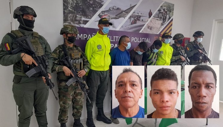 Los hombres fueron detenidos con un fusil y una pistola.