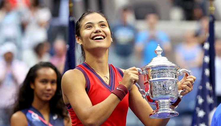 La  la tenista británica Emma Raducanu, venció a la canadiense Leilah Fernández y se quedó con el título del Abierto de los Estados Unidos.