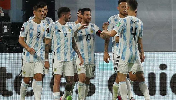 El técnico Lionel Scaloni definió la lista de jugadores para los juegos por las eliminatorias suramericanas de octubre.