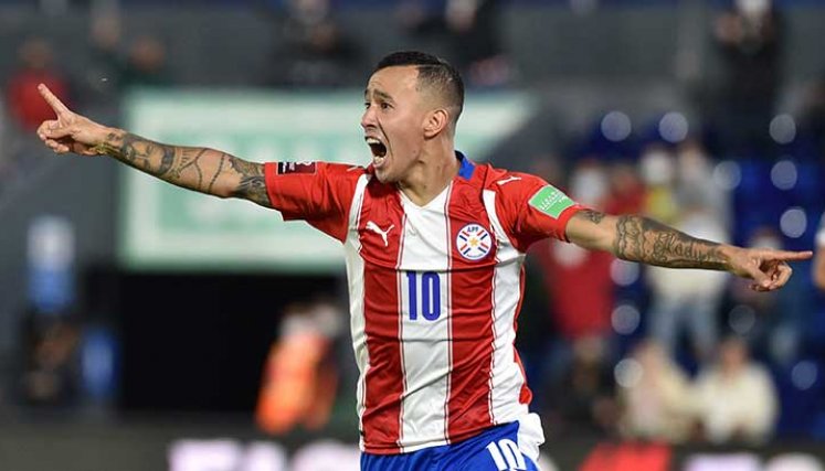 Paraguay toma un segundo aire en las eliminatorias al derrotar  a Venezuela.