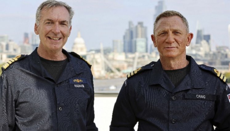 Regresa James Bond con bombos y platillos