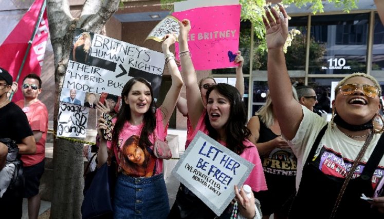Britney Spears, liberada de su padre