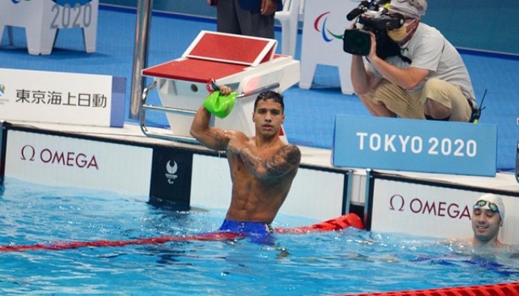 Carlos Daniel Serrano. 