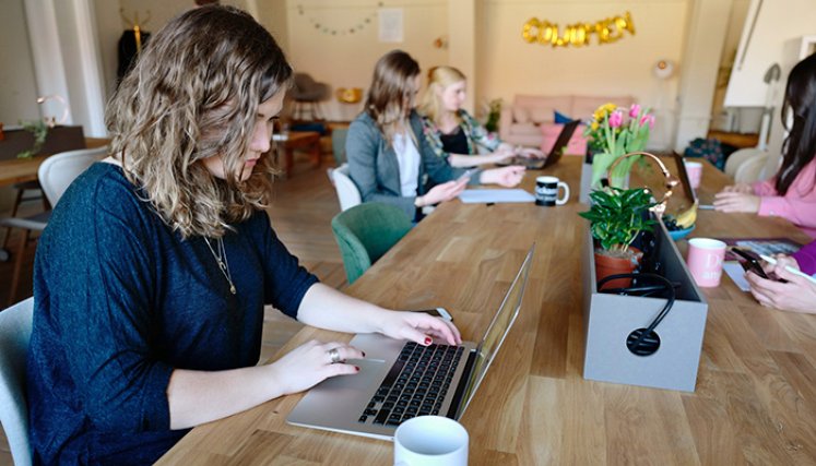 En julio, mujeres consiguieron más trabajo que los hombres. El comercio fue uno de los sectores que más jalonó empleos para las mujeres