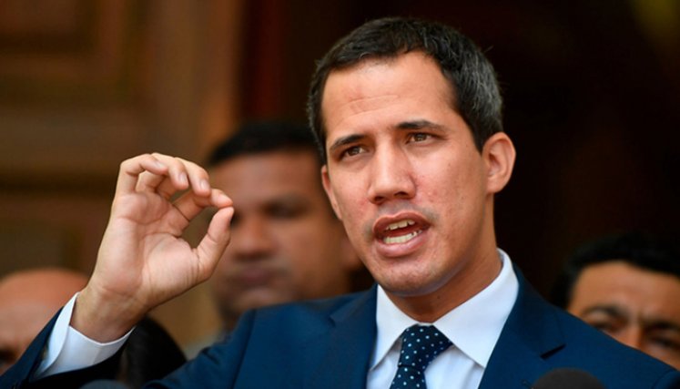 La eliminación de estas sanciones económicas será posible “de cara al cumplimiento de un acuerdo”, dijo Guaidó en una entrevista con el diario Reforma. / Foto: AFP