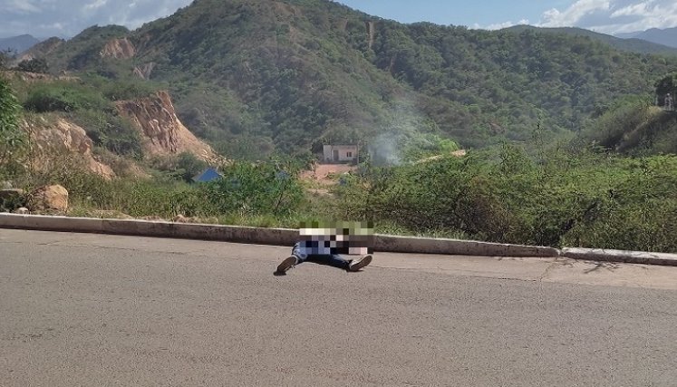Lo bajaron de un carro para matarlo en trocha de Chaparral./Foto: cortesía