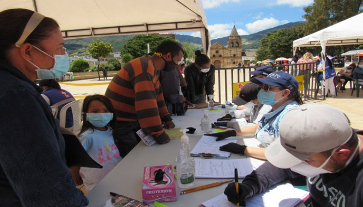 La población acudió al parque principal de Pamplona. Roberto Ospino/La Opinión