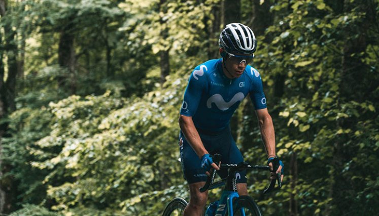 Miguel Ángel López con el Movistar Team. 