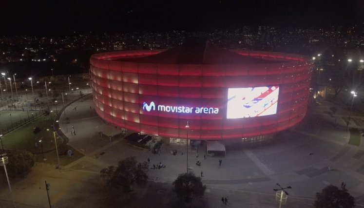 El Movistar Arena, en Bogotá, se vistió de rojo.