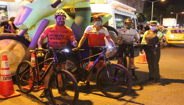 Ciclopaseo nocturno terminará con una 'sembratón'./Foto: cortesía