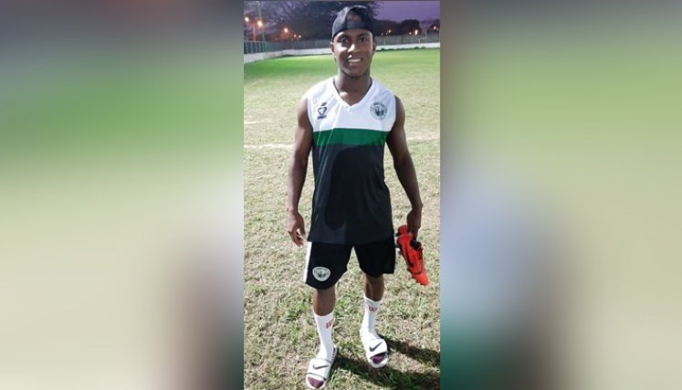 Jeimar Alberto Rentería era un destacado futbolista que se enamoró de esta población rural e instaló su residencia en este lugar para ayudar a la comunidad. / Foto: Colprensa