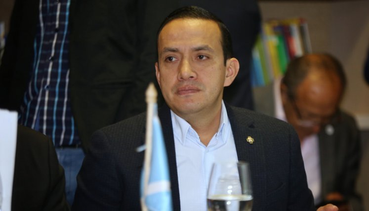 En la indagación contra Mauricio Aguilar, el órgano de control busca establecer la existencia de supuestas faltas disciplinarias relacionadas con el ocultamiento de documentos pertinentes.