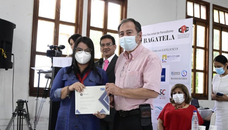 Vale destacar que, en la categoría Prensa, la periodista de La Opinión Paola Rodríguez, Segundo obtuvo el segundo lugar por si informe ‘Deshaciendo el estigma de ser migrante’.