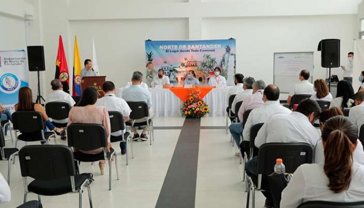 el gobernador Silvano Serrano y el director nacional del Sena, Carlos Mario Estrada, inauguraron hoy el Tecnoparque./Foto Cortesía