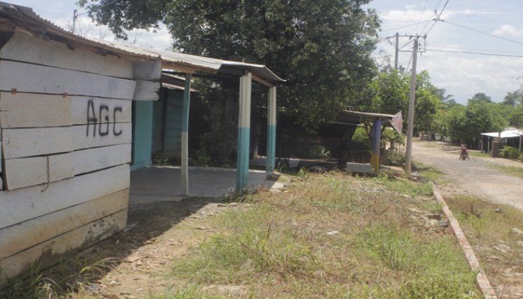 Los gaitanistas y el Eln se mantienen en la guerra de la zona rural.