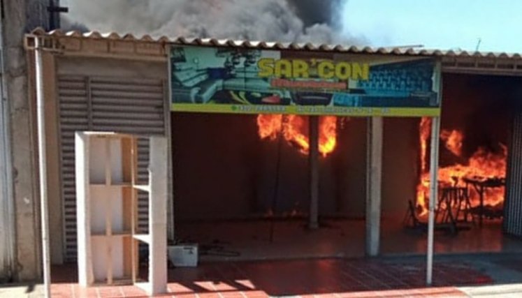 El hecho ocurrió en una fábrica de muebles.