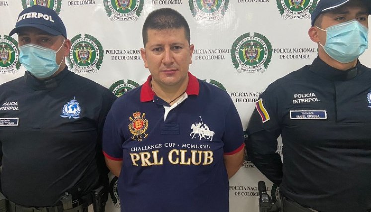 Julio Peñaranda Torres fue detenido saliendo de un lujoso conjunto residencial.