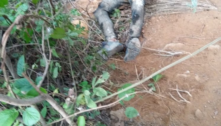 Las autoridades hallaron las piernas del cadáver.