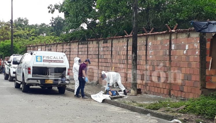  El Cuerpo Técnico de Investigación (CTI) de la Fiscalía arribó al lugar a las 8:15 am para adelantar las pesquisas del hecho y hacer las labores de levantamiento del cadáver. / Foto: La Opinión