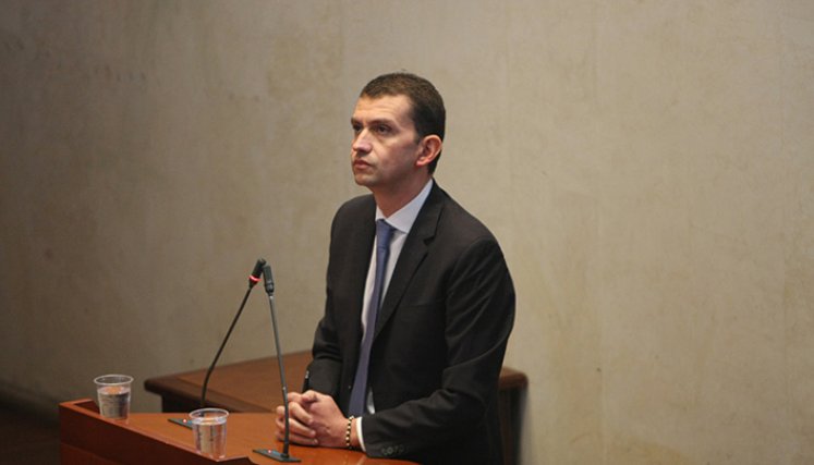 Emilio Tapia. 