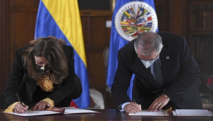 El informe insta al gobierno de Duque a no escatimar esfuerzos para acelerar el acceso de antiguos guerrilleros a la tierra y la vivienda. /AFP