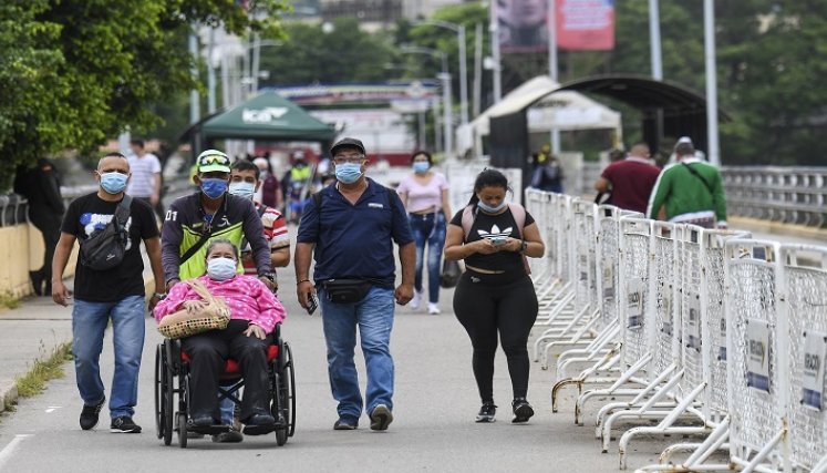 El tránsito habitual ya estaba restringido desde agosto de 2015 por decisión de Maduro. /AFP