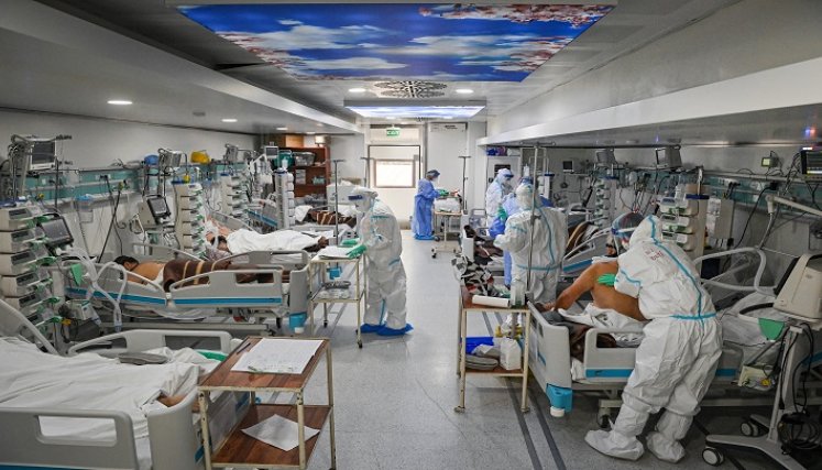 El viernes batió un récord de muertos diarios desde el inicio de la pandemia, cuando registró 385 fallecidos. /AFP