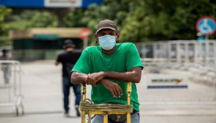 Los carretilleros de la frontera./Foto: ElColombiano
