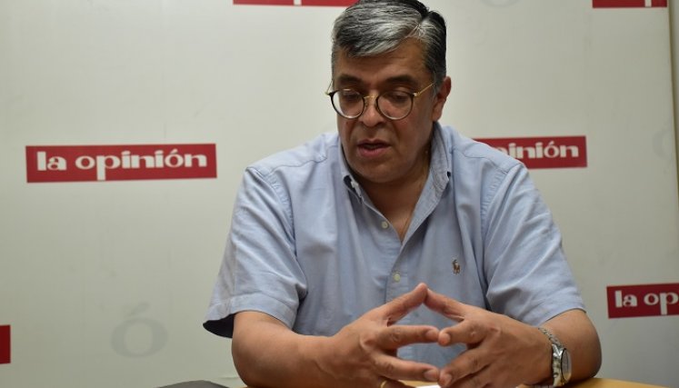 ulio Andrés Sampedro, presidente de la Comisión Nacional, es abogado, fue decano de la facultad de Ciencias Jurídicas de la Universidad Javeriana, y conjuez de la Sala Penal de la Corte Suprema de Justicia.