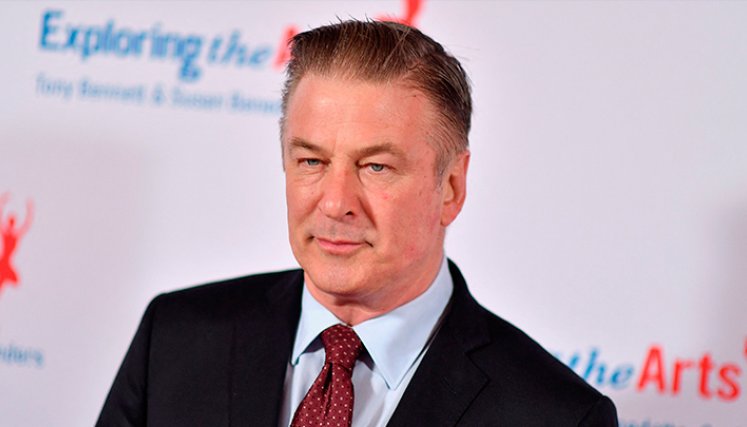 Investigación sobre el disparo de Baldwin se centra en la custodia del arma