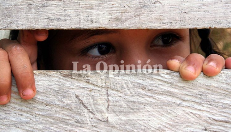 En Colombia Uno viven intimidados por hombres armados