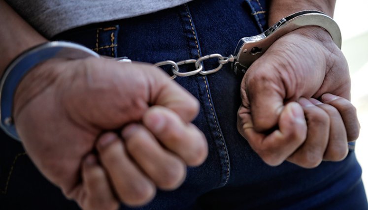 Albanés en Italia prefiere la prisión al arresto en su casa