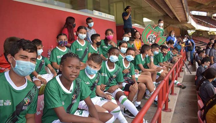 El IMRD con su programa de Escuelas deportivas fomenta el deporte en la ciudad.