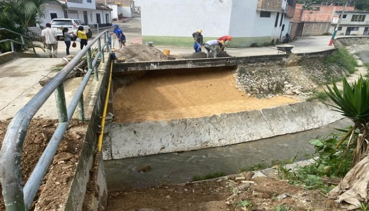 En la recuperación del canal se invierten 25 millones de pesos.