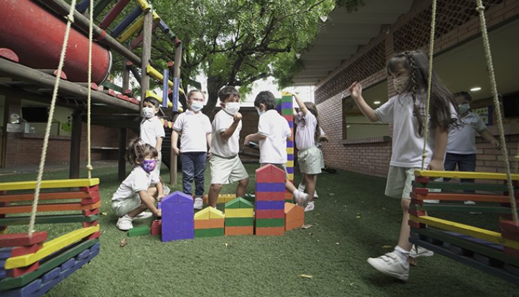 Aquí Entre Niños Jardín Infantil