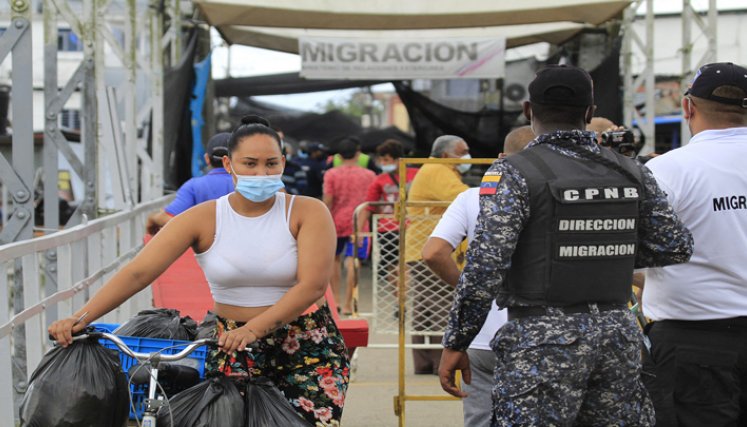 Quedaron abiertos todos los pasos oficiales en la frontera./Foto: La Opinión