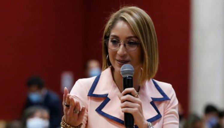 Jennifer Arias, del Centro Democrático, es la presidenta de la Cámara de Representantes. 