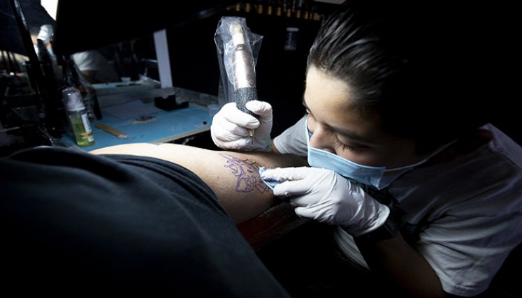 Brandon Burgos, niño tatuador.