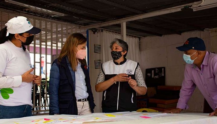 La alianza de dos entidades transforma la via a mujeres y niños en Pamplona./Foto cortesía