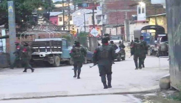 Un grupo del Eln patrulló las calles de Convención.
